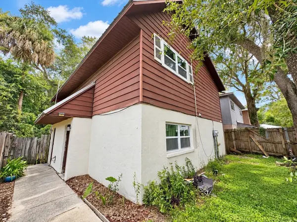824 SE 1ST AVE, Gainesville, FL 32601