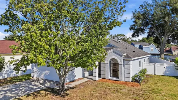2039 INGE CT, Apopka, FL 32703