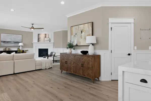 11022 Fawn View CIR, Orland Park, IL 60467
