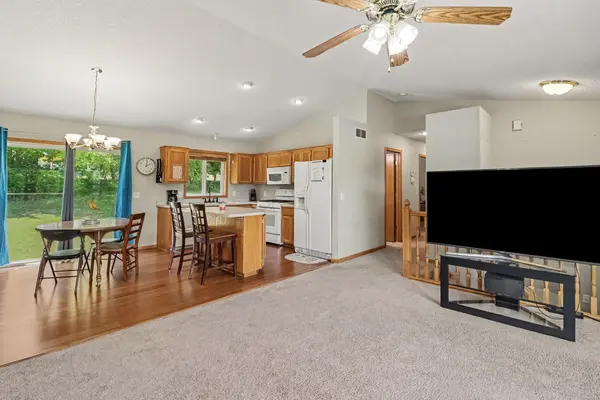 612 Deer TRL, Montgomery, MN 56069