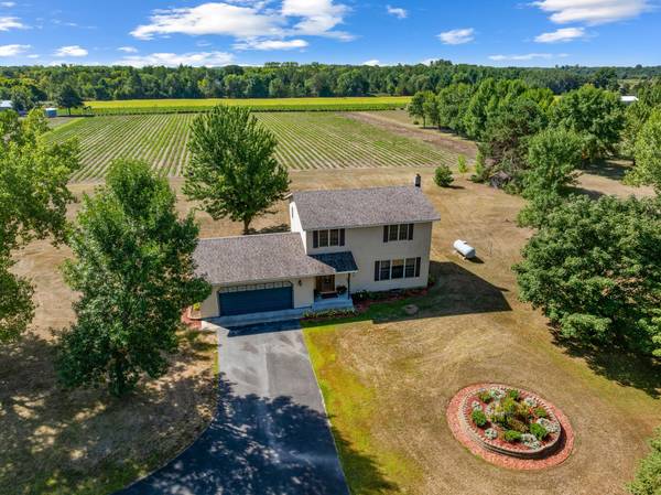409 127th ST NE, Monticello, MN 55362