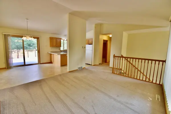 1043 Lawrence CIR, Sartell, MN 56377