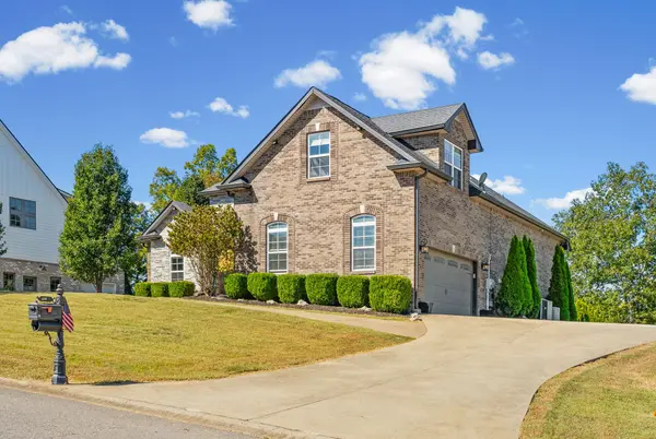 982 Red Bluff Way, Adams, TN 37010
