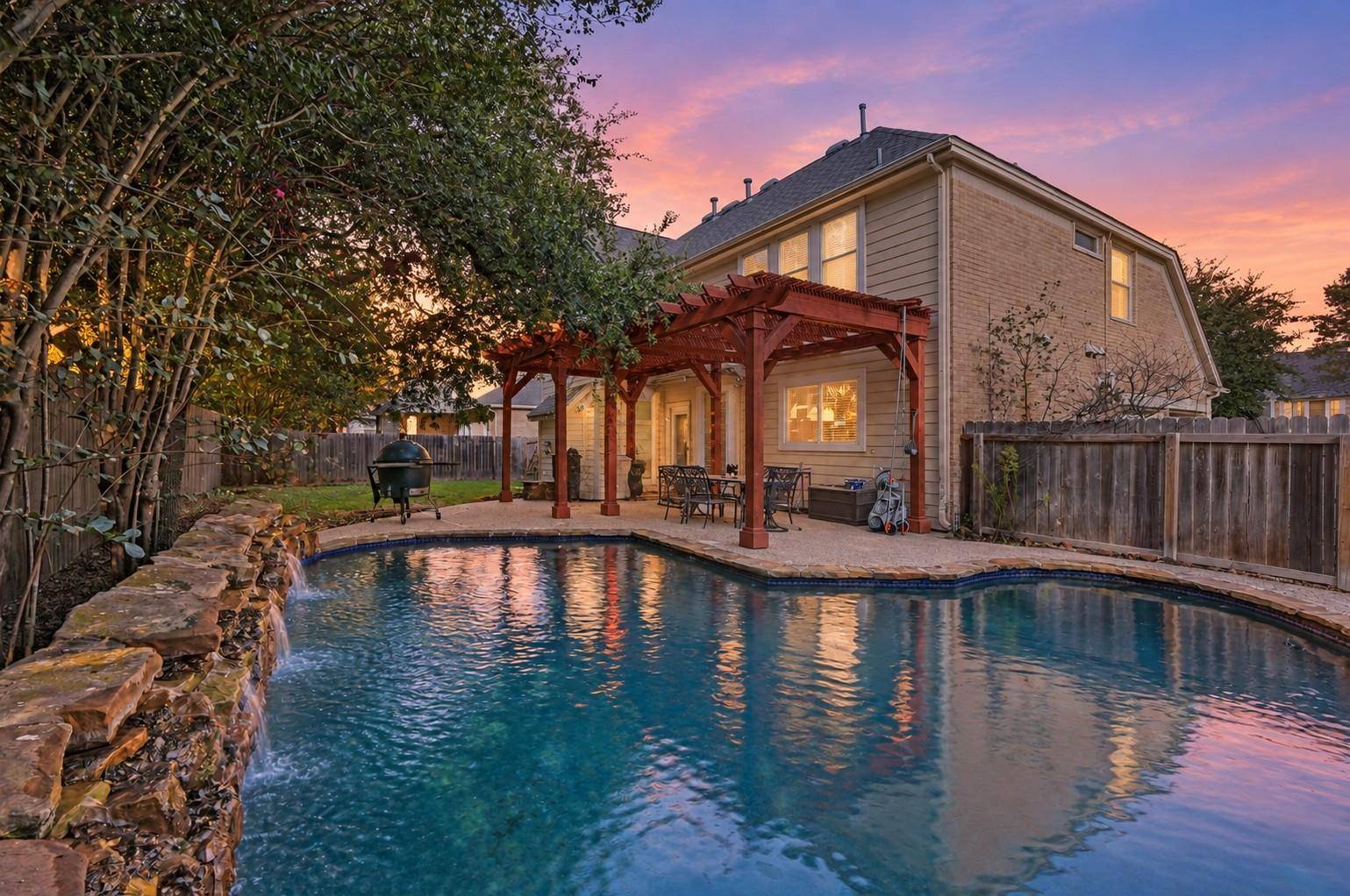 2129 Clear Lake PL, Round Rock, TX 78665