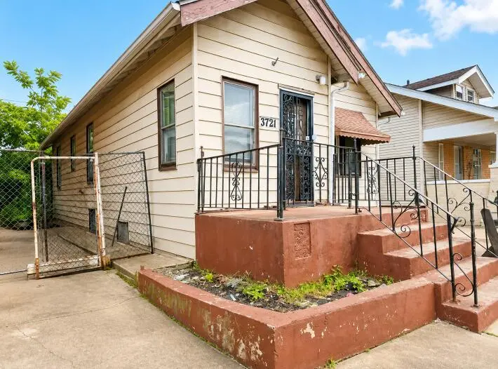 3721 Ivy ST, East Chicago, IN 46312