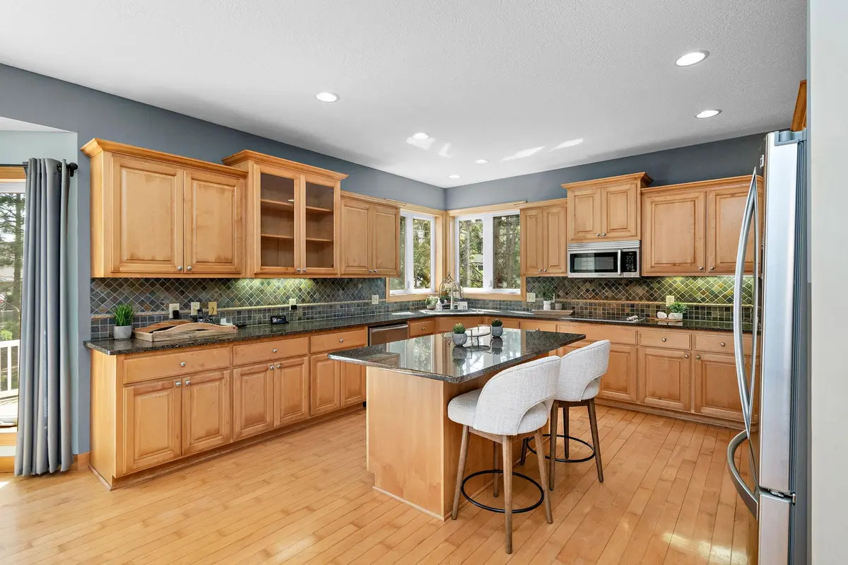 8197 Drexel CT, Eden Prairie, MN 55347