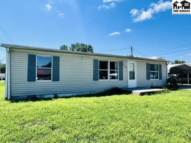 511 W 20th Ave, Hutchinson, KS 67502