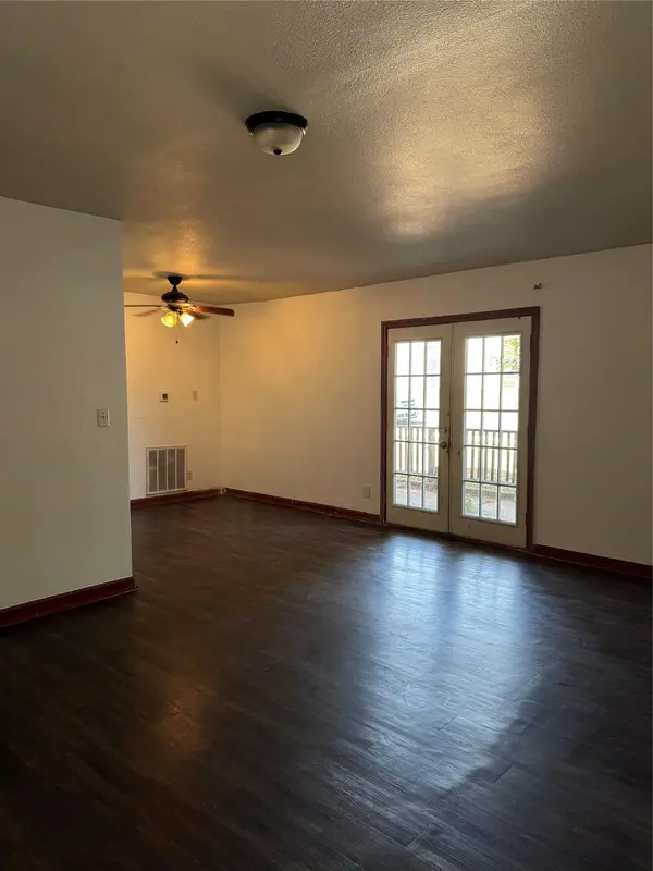 9049 Galewood DR #104, Austin, TX 78758