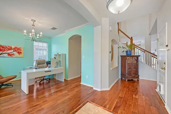 5120 Bluestar DR, Austin, TX 78739