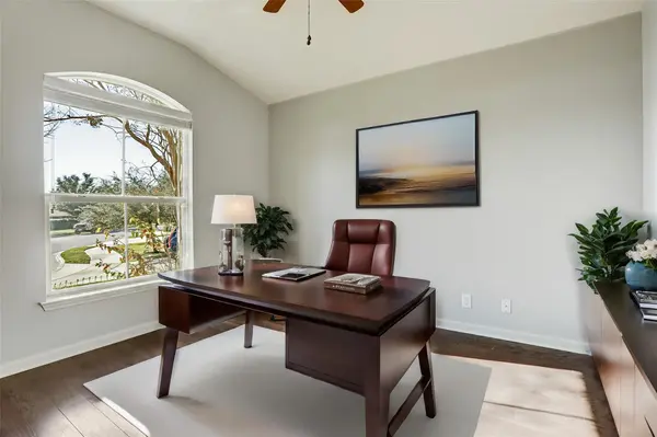 1213 Sunny Meadows LOOP, Georgetown, TX 78626