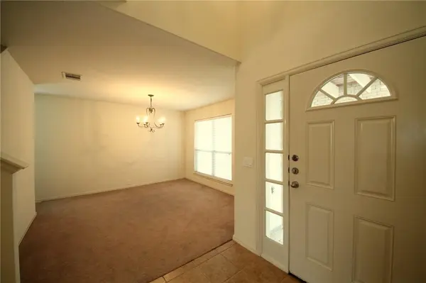 135 Hoot Owl LN, Leander, TX 78641