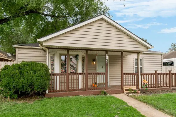 821 S Boeke ST, Kansas City, KS 66105