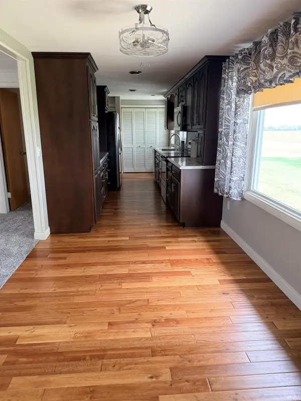 11521 N State Road 57 HWY, Plainville, IN 47568