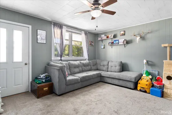 305 E ST RD 64 RD, Winslow, IN 47598