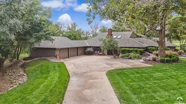 3601 Quail Creek CT, Lawrence, KS 66047
