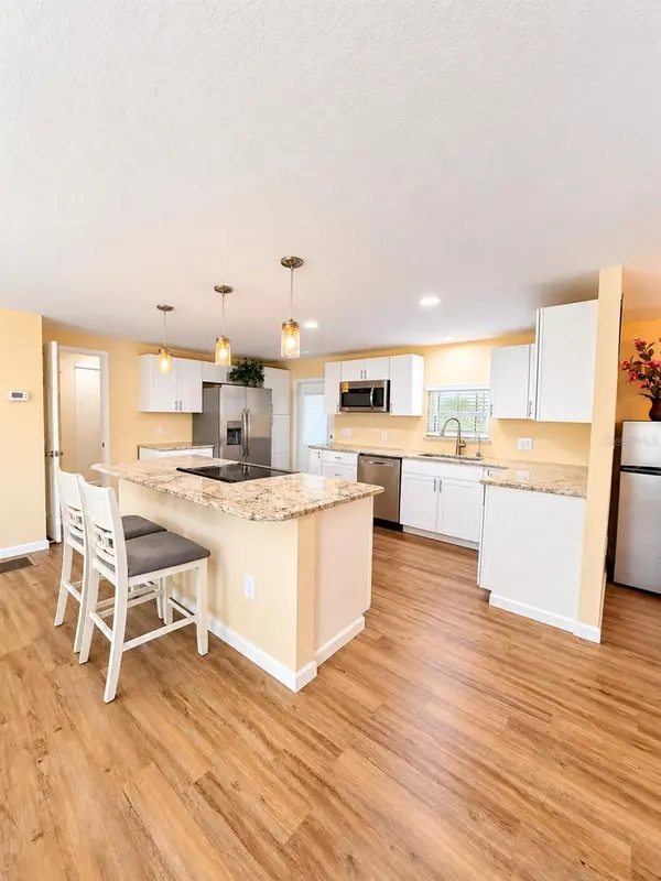 921 FAITH CIR E #35, Bradenton, FL 34212
