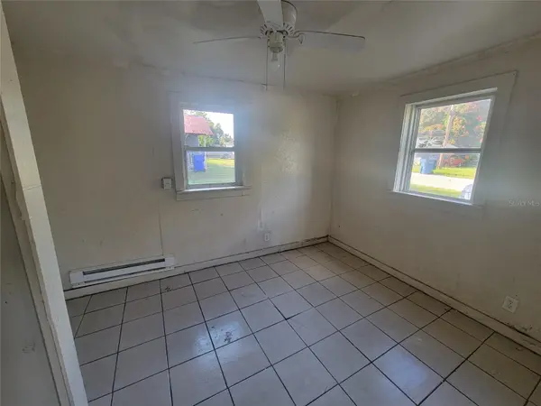 8 LENOX CT, Deland, FL 32720