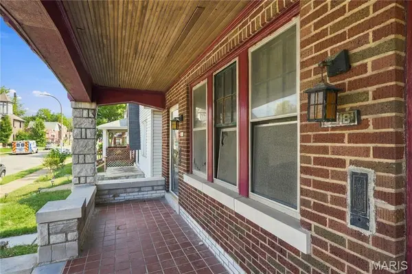 5418 Partridge AVE, St Louis, MO 63120