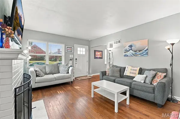 5651 Potomac ST, St Louis, MO 63139