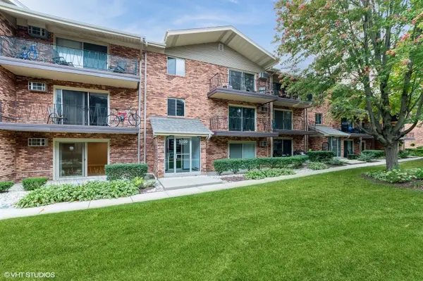 5326 Waterbury LN #1002, Crestwood, IL 60418