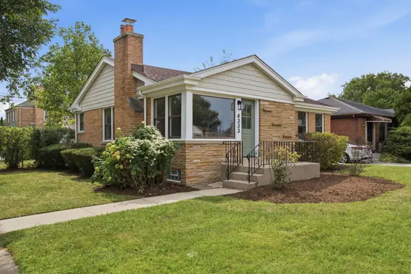 4333 W MAIN ST, Skokie, IL 60076