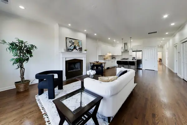 3056 N Clybourn AVE #3S, Chicago, IL 60618