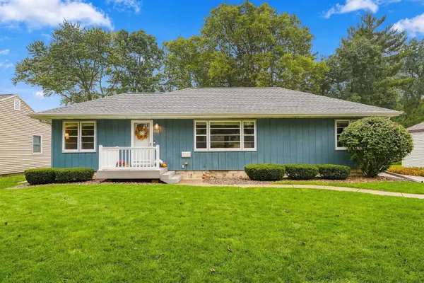 3110 Alameda ST, Cedar Falls, IA 50613