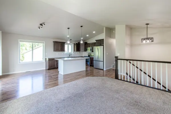 5883 Autumn DR S, Fargo, ND 58104