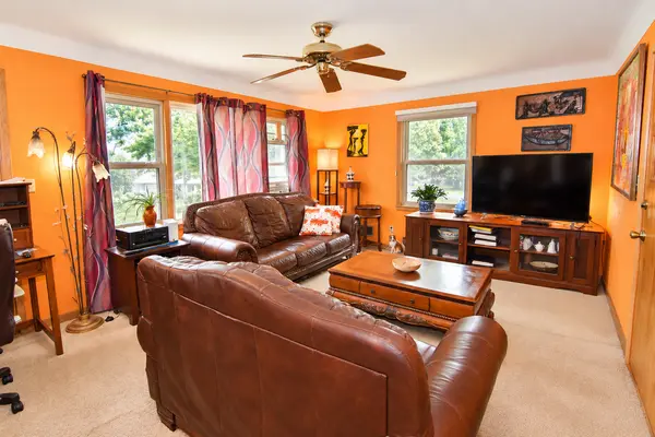 1445 McAfee ST, Saint Paul, MN 55106