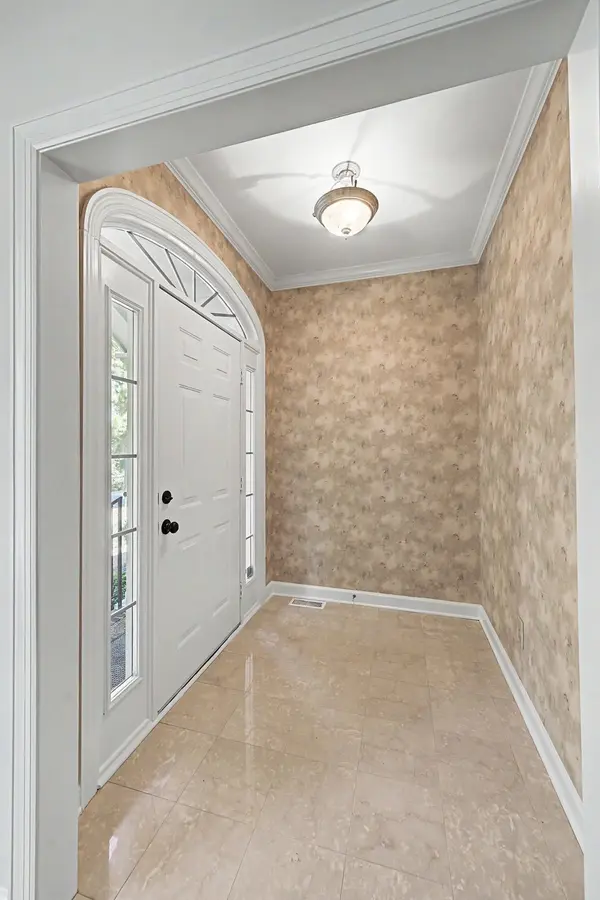 5624 Oakes Dr, Brentwood, TN 37027