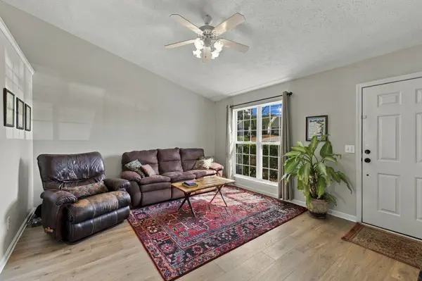 618 Dellwood Dr, Smyrna, TN 37167
