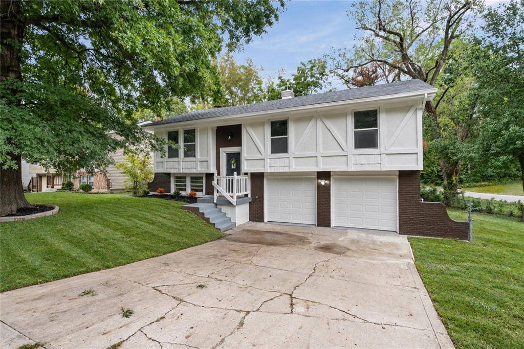 9321 NW 68th ST, Kansas City, MO 64152