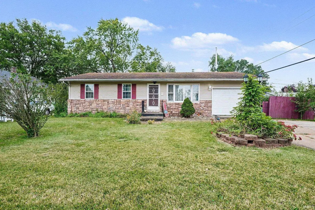 817 Fieldhouse AVE, Elkhart, IN 46517-1646