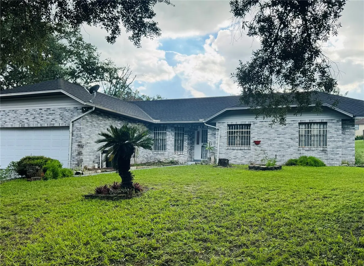 819 CHAMBERLAIN LOOP, Lake Wales, FL 33853