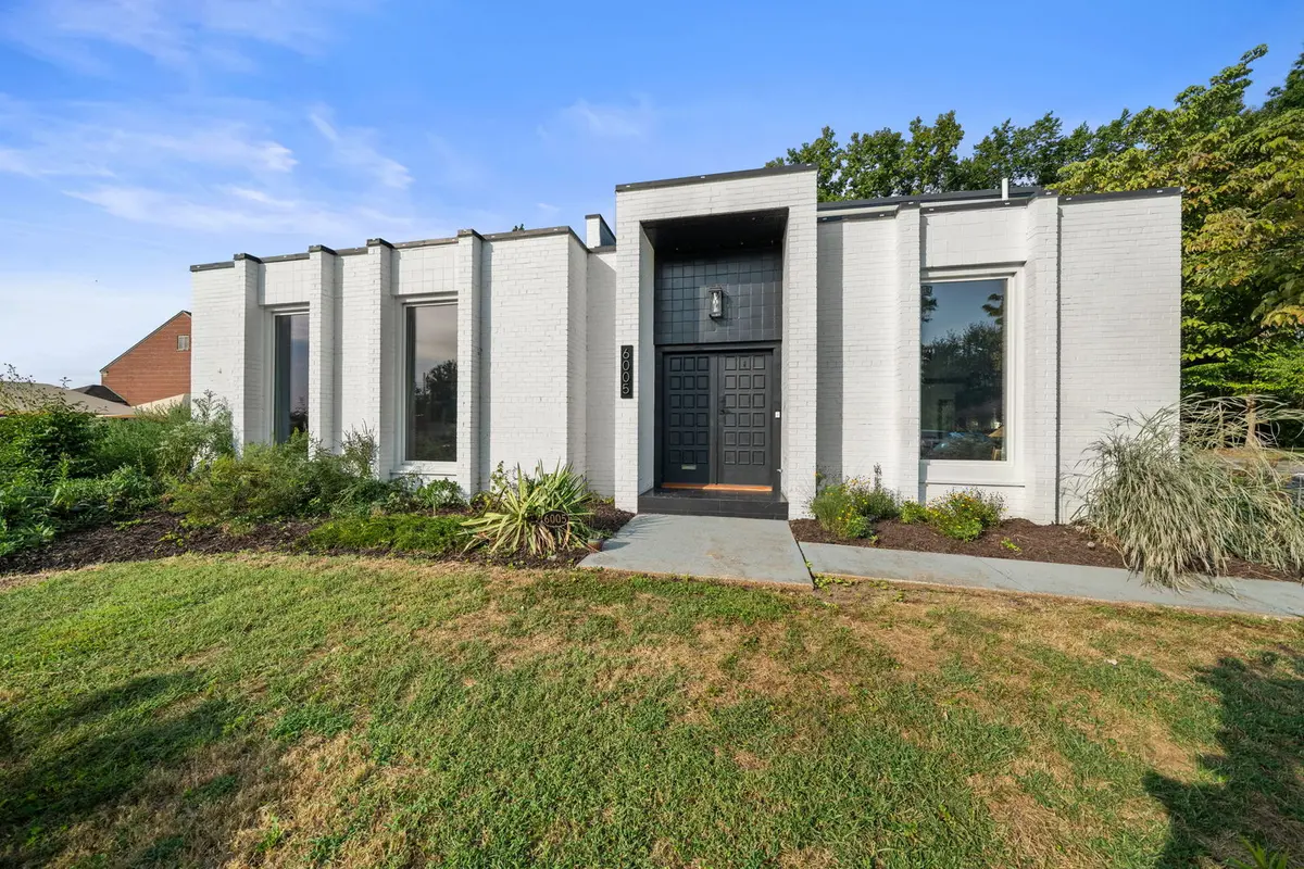 6005 Bishops PL, St.louis, MO 63109