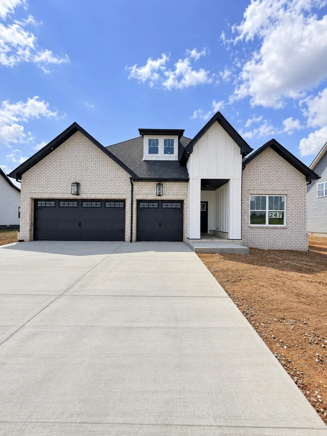214 Low Plains Ln, Clarksville, TN 37043