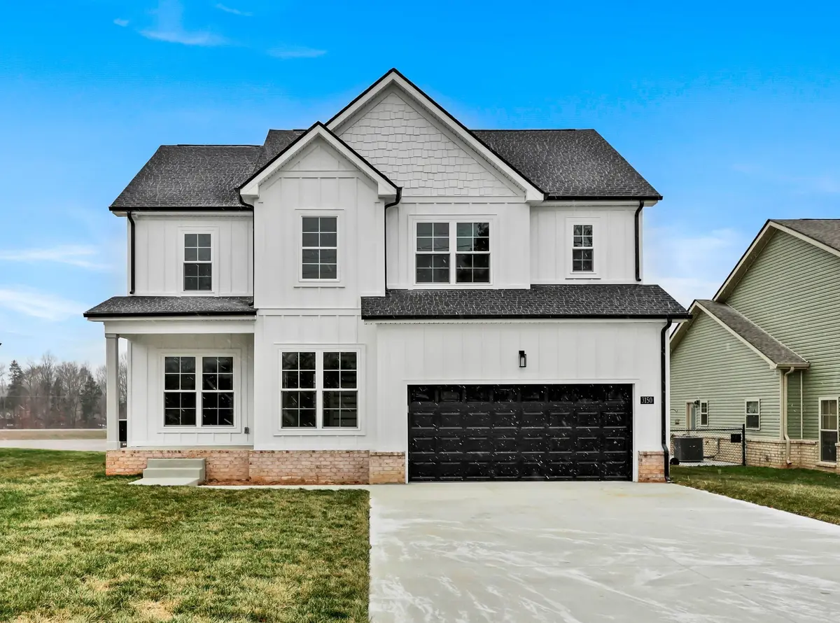 3166 E Old Ashland City Rd, Clarksville, TN 37043