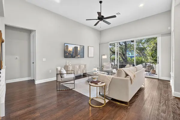 8905 Moccasin PATH, Austin, TX 78736