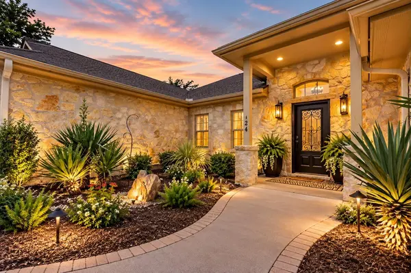 124 Marion ST, Meadowlakes, TX 78654