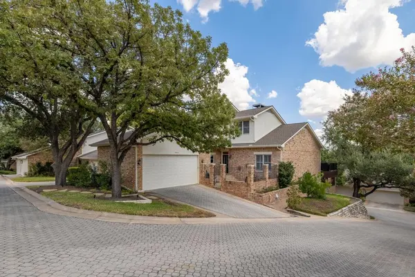 3901 Belmont Park DR #C, Austin, TX 78746