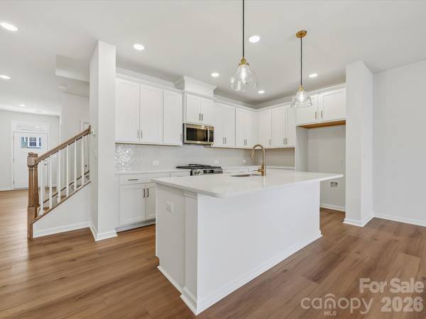 10030 Mamillion DR, Huntersville, NC 28078