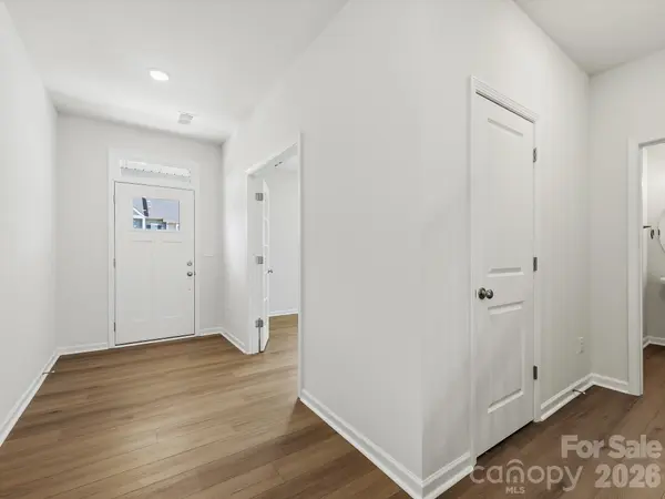 10030 Mamillion DR, Huntersville, NC 28078