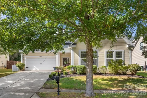 6723 Carrington Pointe DR, Huntersville, NC 28078