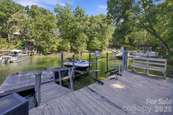 9071 Tulagi CT, Tega Cay, SC 29708