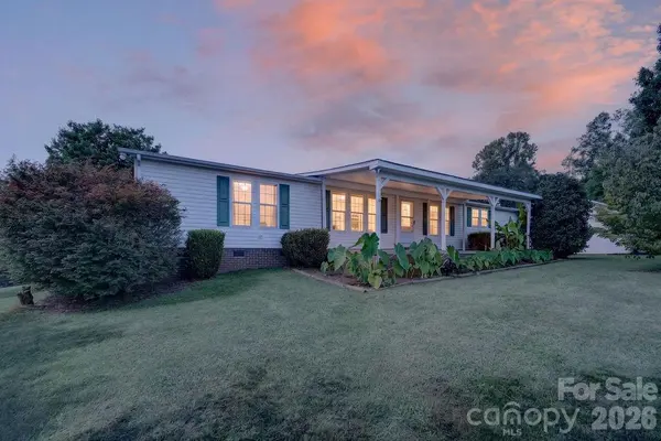 6041 Kaylas Ridge RD, Connelly Springs, NC 28612