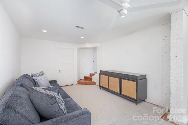320 E Worthington AVE, Charlotte, NC 28203