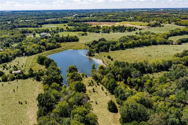 1593 Rock Creek RD, Ottawa, KS 66067