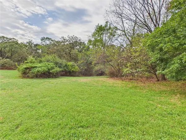 0000 Hillcrest DR, Nevada, MO 64772
