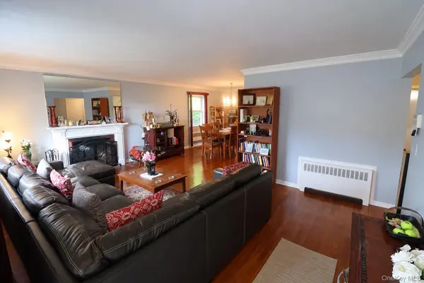 72 Mohawk RD, Yonkers, NY 10710