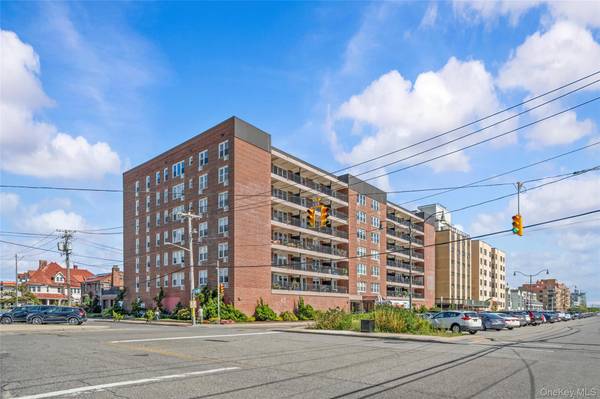 1 E Broadway #7O, Long Beach, NY 11561